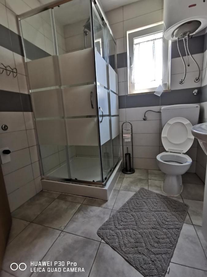 Apartmani Bradaric Pula Exterior foto